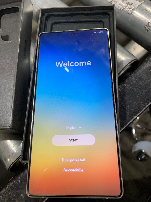 Photo 1 of SAMSUNG Galaxy S25 Ultra, 256GB Smartphone, Unlocked Android, AI Night Mode Camera, Snapdragon 8 Elite Fast Processor, 5000mAh Battery, Built-in S Pen, 2025, US 1 Yr Warranty, Titanium Black LOOKS SLIGHTLY USED 