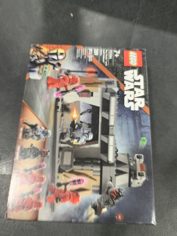 Photo 1 of LEGO Star Wars: The Mandalorian Paz Vizsla and Moff Gideon Battle, Fun Building Set for Kids, Collectible Star Wars Toy with 4 Minifigures, Star Wars Birthday Gift for 7 Year Old Boys and Girls, 75386