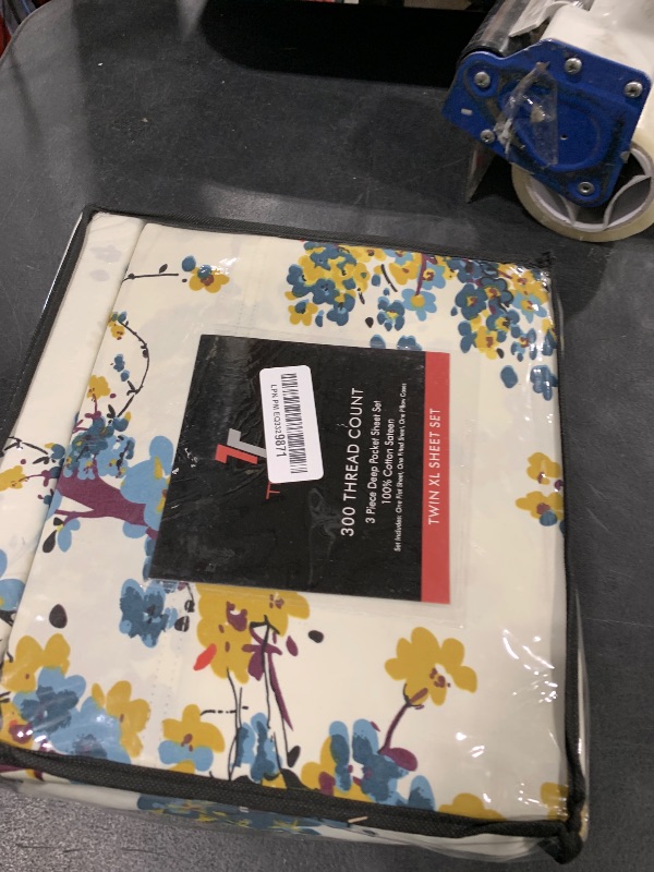 Photo 1 of Tribeca Living Twin XL Bed Sheet Set, 300 Thread Count Soft Cotton Sateen, Floral Print with Extra Deep Pockets, 3-Piece Bedding Set, Casablanca/Multicolor