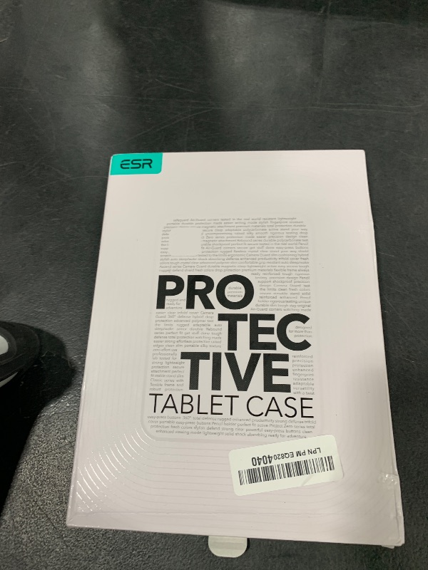 Photo 1 of ESR for iPad Pro 11 Inch Case, iPad Pro 11 Folio Cover (2022/2021/2020, 4th/3rd/2nd Generation), Convenient Magnetic Attachment, 2-Way Stand, Full Pencil 2 Support, Rebound Magnetic Case, White