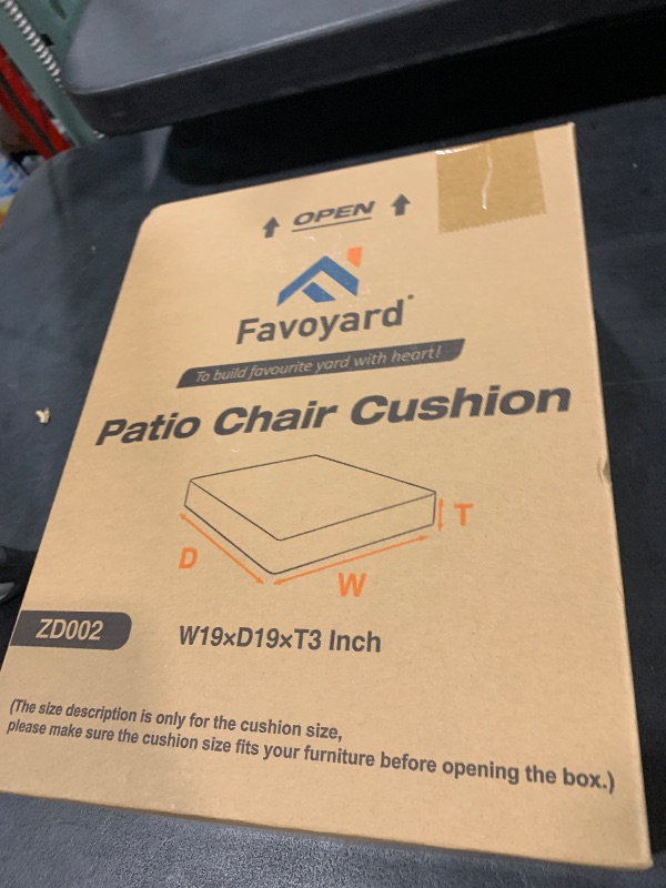 Photo 1 of Favoyard Patio Chair Cushions 19 x 19 x 3 Inch Waterproof Outdoor Seat Cushions for Patio Furniture 3-Year Color Fastness Garden Sofa Couch Chair Pads with Handle & Adjustable Straps Set of 2, Green