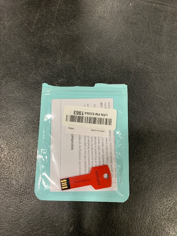 Photo 1 of EZITSOL USB Compatible Password Reset Recovery Boot Key Flash Drive | Compatible with Windows XP,Vista,7,8.1,10,11,Server | Remove Reset Recover login Password