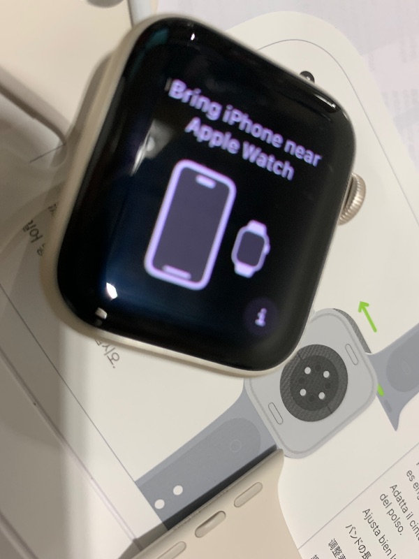 Photo 1 of Apple Watch SE (2nd Gen) [GPS + Cellular 40mm] Smartwatch with Starlight Aluminum Case with Starlight Sport Band S/M. Fitness and Sleep Trackers, Crash Detection, Heart Rate Monitor, Retina Display