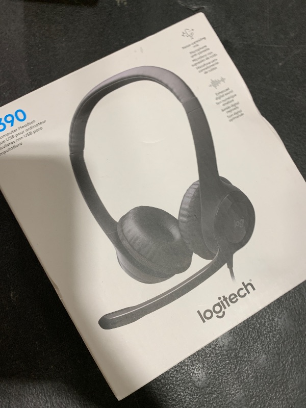 Photo 1 of Logitech H390 Wired Headphones with Mic, USB Headset with Microphone for PC, Noise Cancelling Microphone for Video Meetings, Music, Gaming - Black