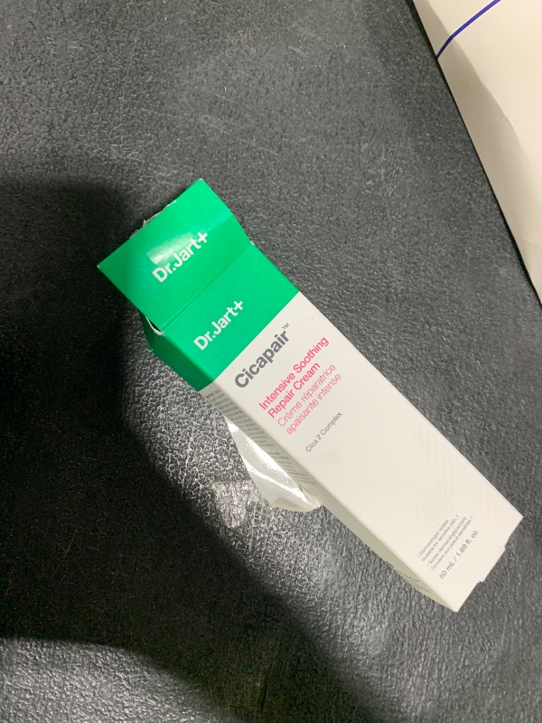 Photo 1 of Dr.Jart+ Premium BB Tinted Moisturizer with SPF 40 and Niacinamide | Korean bb cream | Korean Skin Care, Light Medium-Medium, 1.35 Fl Oz