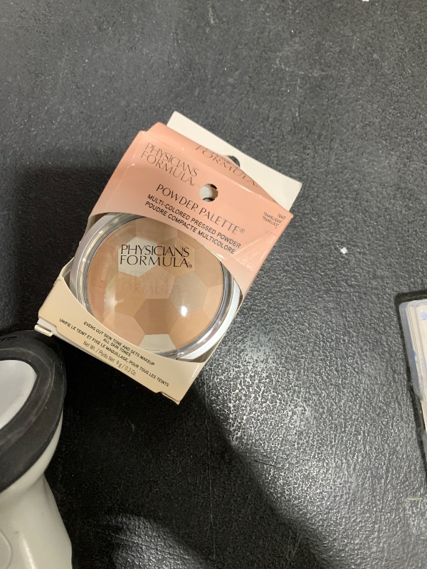 Photo 1 of Physicians Formula Setting Powder Palette Multi-Colored Pressed Finishing Powder Translucent, Natural Coverage, Dermatologist Tested, Clinicially Tested
