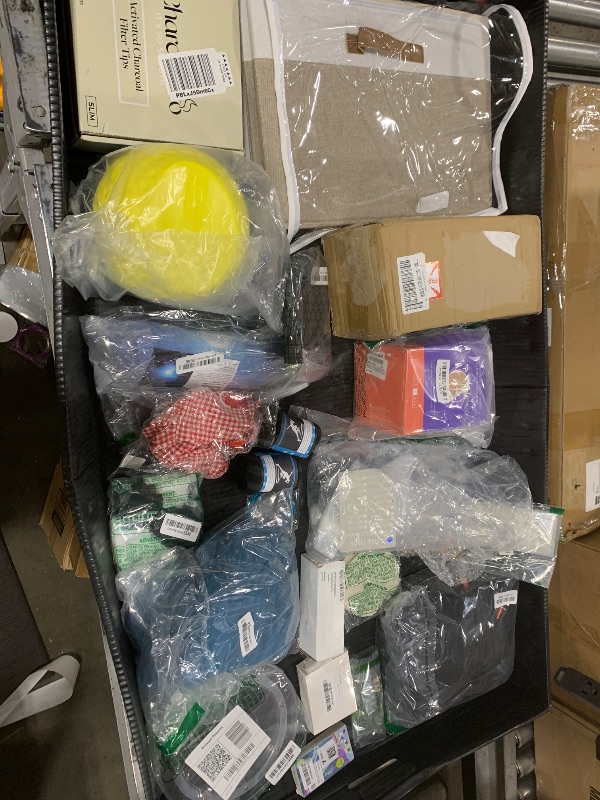 Photo 1 of BOXLOT BUNDLE OF GENERAL MERCHANDISE 