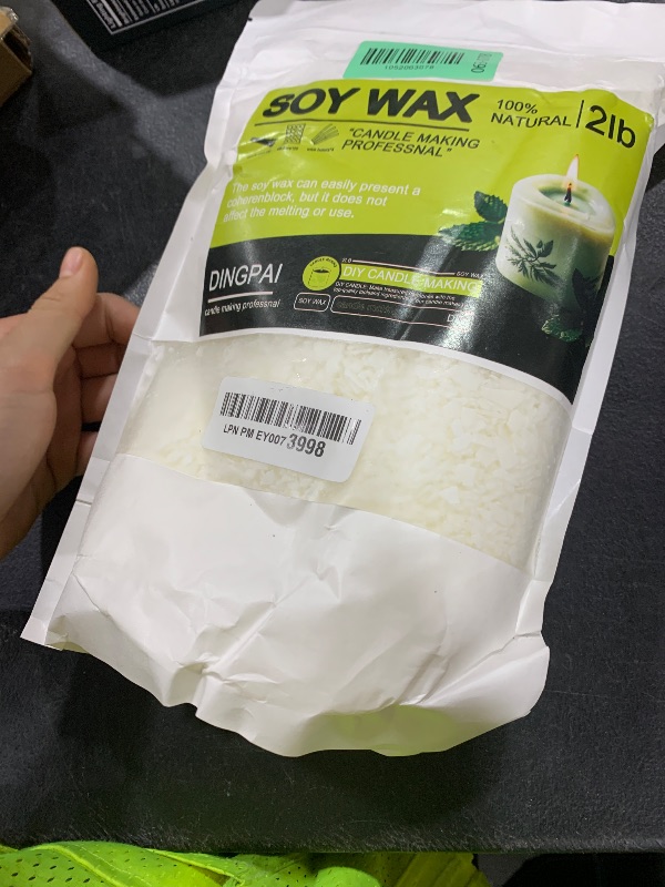 Photo 1 of DINGPAI Natural Soy Wax for Candle Making, 2lb Organic Soy Wax Flakes, Premium Soy Candle Wax for Candle Making Supplies, Pure Candle Wax from Farm, No Harmless, Additives