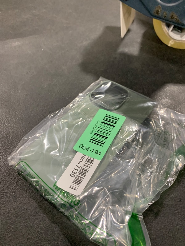Photo 1 of iphone cse size unknown