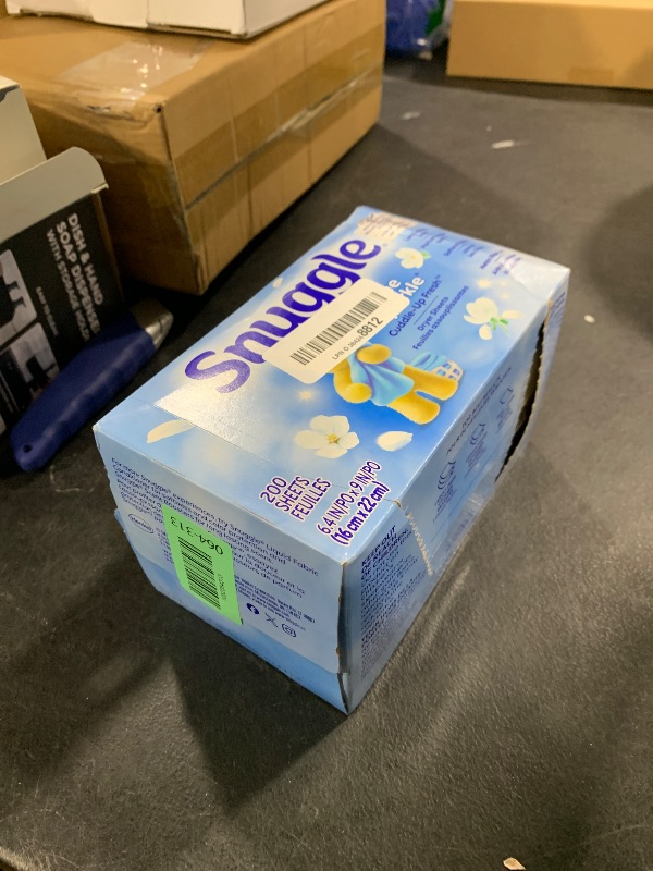 Photo 1 of Snuggle Dryer Sheets, Long Lasting Fresh and Clean Scent, Laundry Fabric Softener, Control Static, Reduce Wrinkles, HE Safe, 200 Count