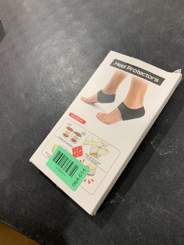 Photo 1 of MIAYOHO Plantar Fasciitis Heel Cups for Heel Pain ?Updated Version? Protectors Sleeves Pads, Support for Spur, Women and Men (Black, M 8.5-12 / W 10-13)