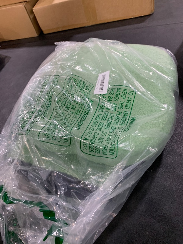 Photo 1 of B FSOBEIIALEO Storage Ottoman Cube, Flowers Shaped Ottomans with Storage Foot Stool Footrest for Lving Room, Boucle Ottoman Seat for Dorm Room,Faux Teddy Fur, Green 12.6"x12.6"x12.6"