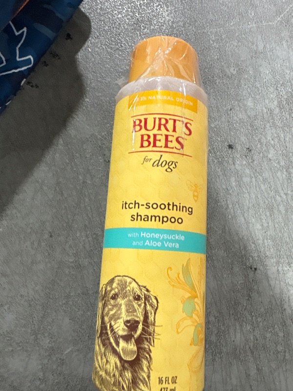 Photo 1 of Burt's Bees for Pets Itch Soothing Shampoo with Honeysuckle, 95% Natural Origin Formulas, Dog Shampoo for Itchy Dogs, Dog Shampoo Itchy Skin Relief, 16 oz