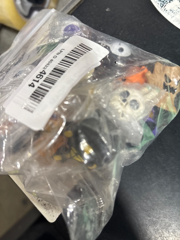 Photo 1 of DIYDEC 32pcs Halloween Mini Resin Figures 32 Styles Tiny Resin Animals Little Small Figures to Hide Pumpkin Ghost Skull Miniatures Bulk for Halloween Party Favors Bag Fillers Garden Dollhouse Decor