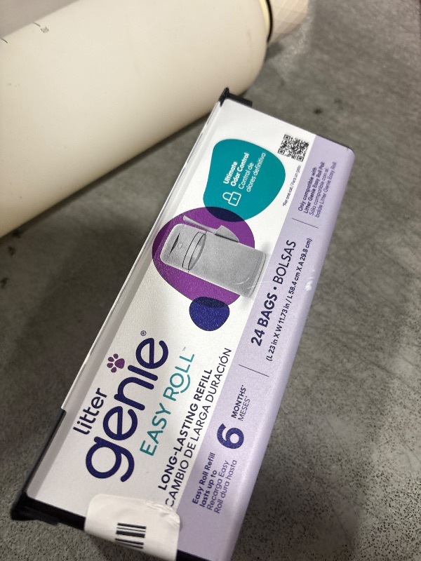 Photo 1 of Litter Genie Easy Roll Refill Bags (1-Pack) | Up to 6 months of supply in 1 Roll of 24 tear-off Bags | Ultimate Odor Control Cat Litter Bags