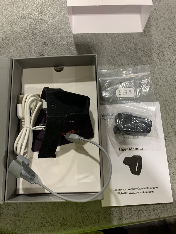 Photo 1 of Wellue O2 Pulse Oximeter with Smart Reminder | Blood Oxygen Saturation Monitor for SpO2 and Heart Rate Tracking Continuously, Bluetooth Finger Ring with Free APP &PC Report, Style 1