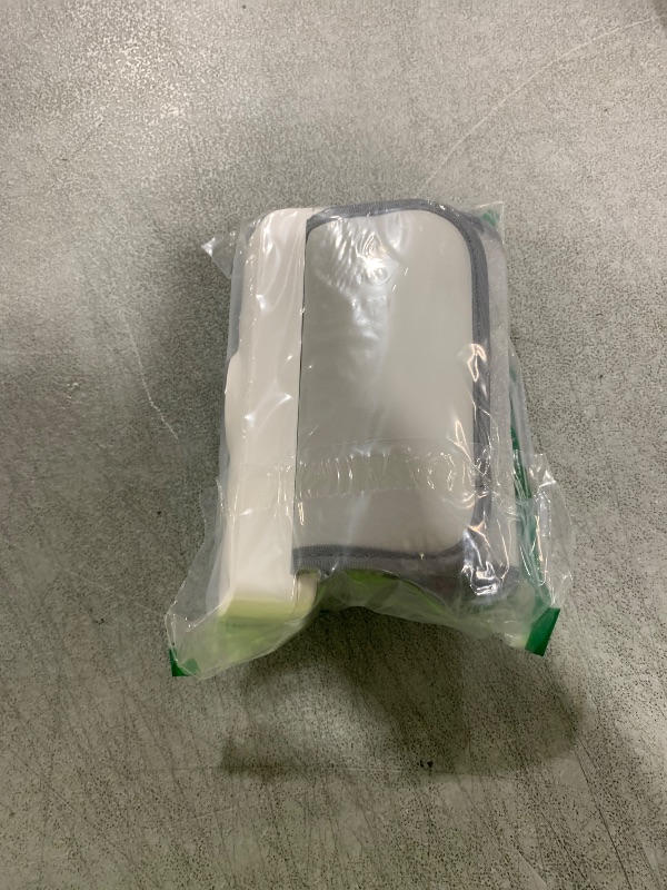 Photo 1 of Portable Bottle Warmer for Travel, Fast Warming Comfortable Baby Feeding On The Go, Waterless Milk Warming with Battery-Powered for Home Outdoor