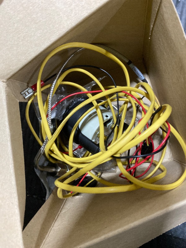 Photo 1 of AUTO METER 2654 Z-Series Electric Pyrometer Gauge Kit,2.3125 in.