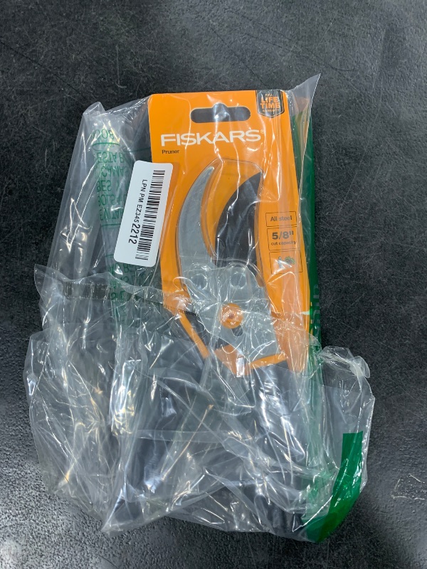 Photo 1 of Fiskars Bypass Pruning Shears, 5/8-Inch Cut Capacity Garden Clippers, Gardening Scissors with Sharp, Rust Resistant Steel Blade