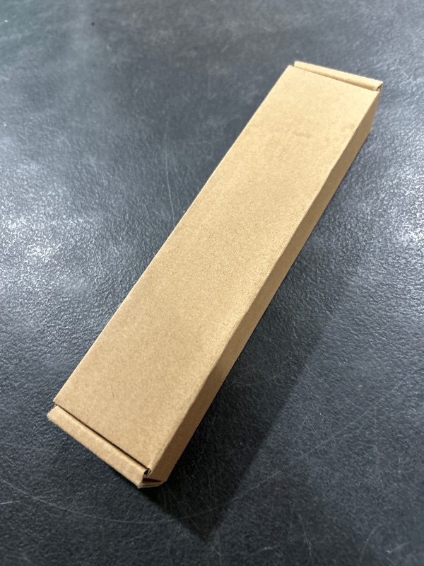 Photo 1 of 4G LTE Antenna 10dbi 698-2700MHZ 3G 4G LTE Universal Wide Band Omni Directional Paddle Antenna with SMA Male