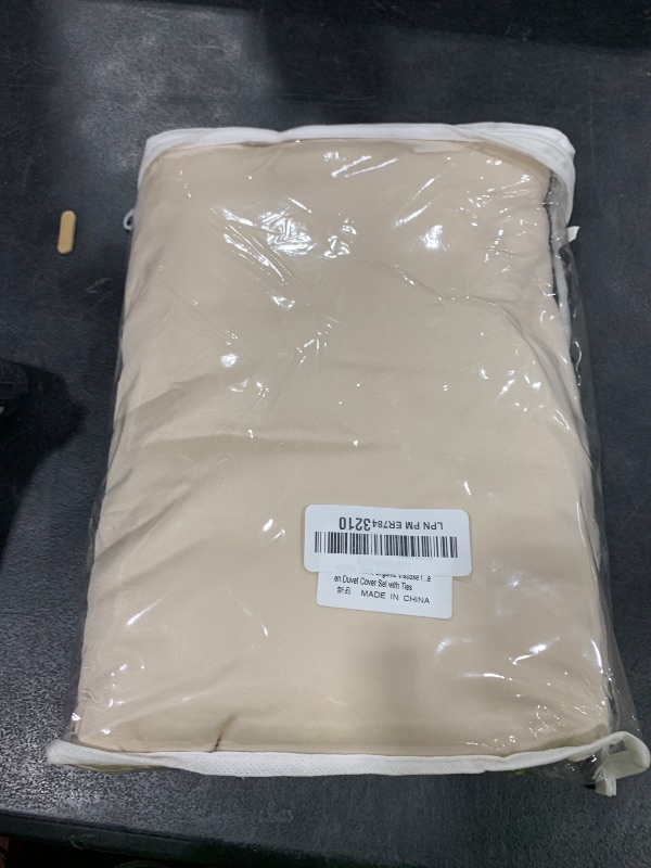 Photo 1 of HCORA Cooling Duvet Cover Queen Size - 100% Viscose Derived from Bamboo - 600 Thread Count Luxury 3 PCS Duvet Cover set - Silky, Breathable, Cooling Comforter Cover with Zipper and Corner Ties (Khaki)