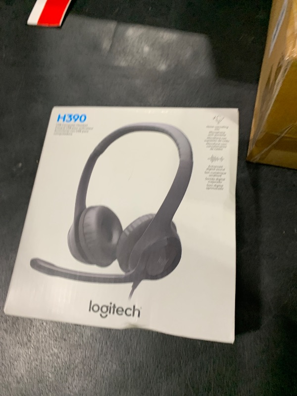 Photo 1 of Logitech H390 Wired Headphones with Mic, USB Headset with Microphone for PC, Noise Cancelling Microphone for Video Meetings, Music, Gaming - Black
