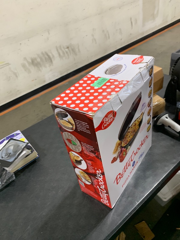 Photo 1 of Betty Crocker Pizza Maker Plus, 12" Indoor Electric Grill, Nonstick Griddle Pan for Pizzas, Quesadillas, Tortillas, Nachos and more, 12" Electric Griddle for Delicious Meals and Snacks, Silver