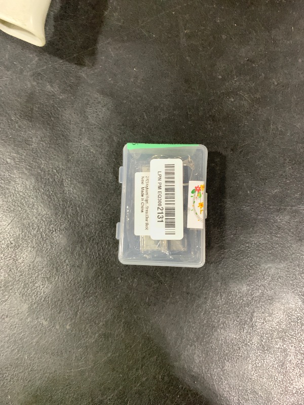 Photo 1 of 2 PCS Keyboard Fidget Toy, Keyboard Fidget Keychain 4-in-1 Keyboard Decompression Button Finger Clicker Toys, Button Stress Relief Fidget Gifts to Relief Stress (Clear Black)