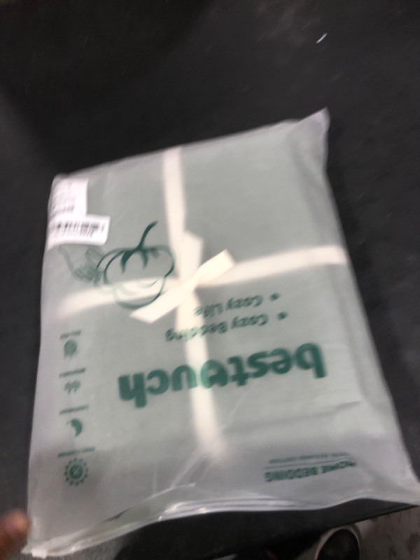 Photo 1 of BESTOUCH Duvet Cover Set 100% Washed Cotton Linen Feel Super Soft Comfortable Chic Lightweight 3 PCs Home Bedding Set Solid Green Queen