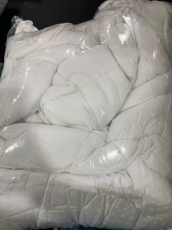 Photo 1 of SameBed Mattress Topper Queen,Extra Thick Mattress Pad Cover for Back Pain,Cooling Mattress Protector with 8-21 Inch Deep Pocket,Overfilled Down Alternative Filling