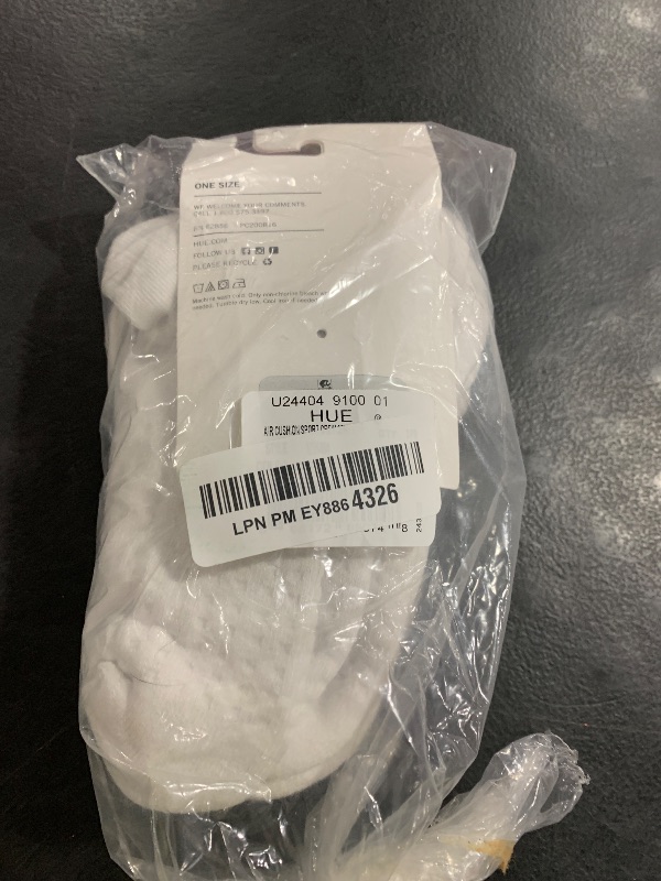 Photo 1 of HUE Women's Air Cushion Crew Sock 3 Pair Pack, White, One Size