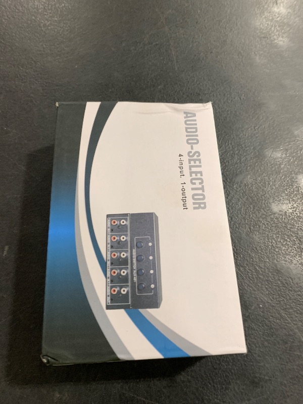 Photo 1 of FlyroadUp 3.5mm Aux + RCA L/R Bi-Directional Stereo Audio Switch 4 in 1 Out A/B Analog Audio Switcher Selector