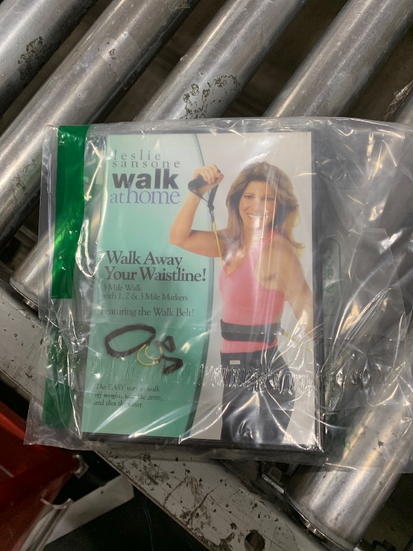 Photo 1 of Leslie Sansone: Walk at Home: Walk Away Your Waistline!