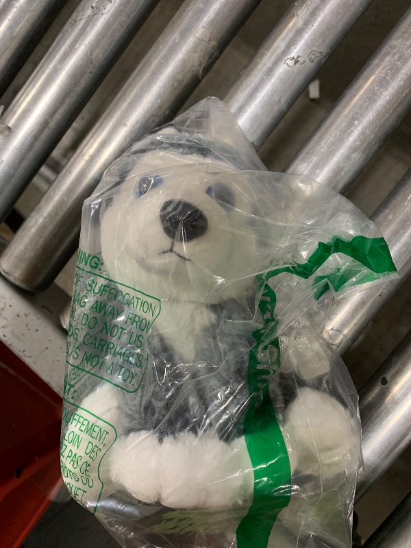 Photo 1 of Stuffed Toy Husky With Button Noises (Batteries Needed)
