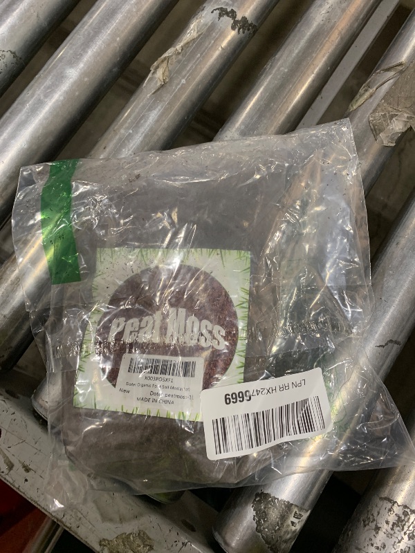 Photo 1 of Doter Organic Sphagnum Peat Moss, Added to Soil and Enriches Plant Roots, Gardening Soil Amendment and Carnivorous Plant Soil Media(1qt)