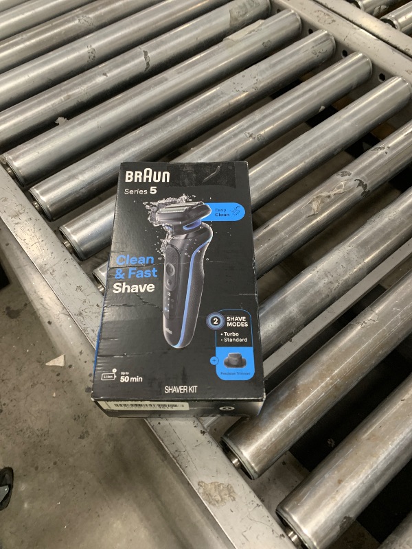 Photo 1 of Braun Electric Shaver for Men, Series 5 5118s, Waterproof, Wet & Dry Shave, Turbo Shaving Mode, Foil Shaver with Precision Trimmer, Battery Powered, 50 Minute Battery Runtime