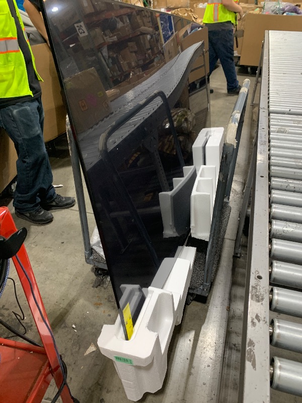 Photo 1 of Samsung 77-Inch Class OLED 4K S95DD Series HDR Pro Smart TV w/Dolby Atmos, Object Tracking Sound+, Motion Xcelerator, Real Depth Enhancer, 4K AI Upscaling, Alexa Built-in (QN77S95DD, 2024 Model)
