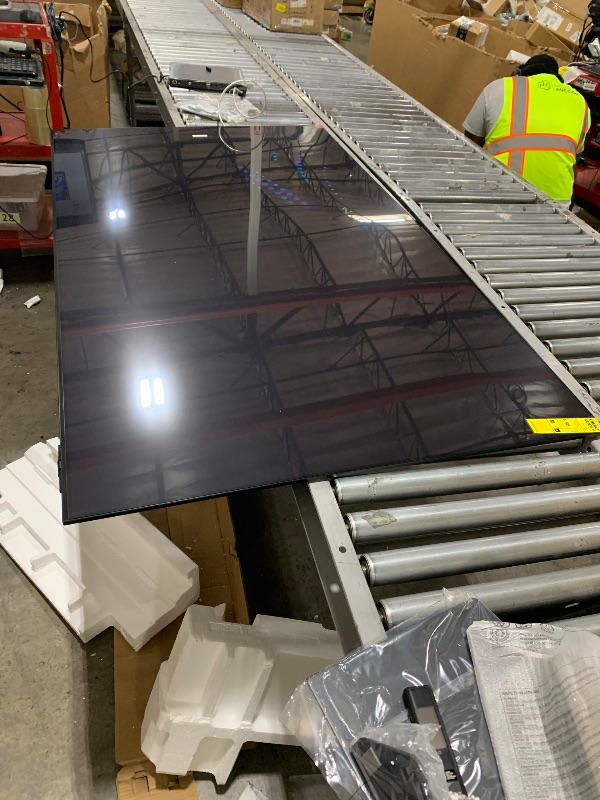 Photo 1 of Samsung 77-Inch Class OLED 4K S95DD Series HDR Pro Smart TV w/Dolby Atmos, Object Tracking Sound+, Motion Xcelerator, Real Depth Enhancer, 4K AI Upscaling, Alexa Built-in (QN77S95DD, 2024 Model)
