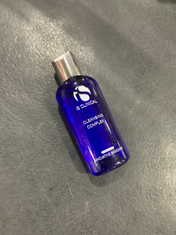 Photo 1 of iS CLINICAL Cleansing Complex, 3in1 Gentle deep pore cleanser Face Wash and Makeup remover, Helps blemish-prone skin