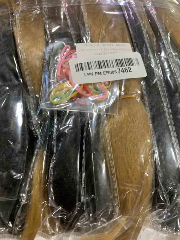 Photo 1 of SHUOHAN 6 Packs Ombre Jumbo Braiding Hair Extensions 24 Inch High Temperature Synthetic Fiber Hair Extensions for Box Braids Braiding Hair (Black to Brown to Light Brown)