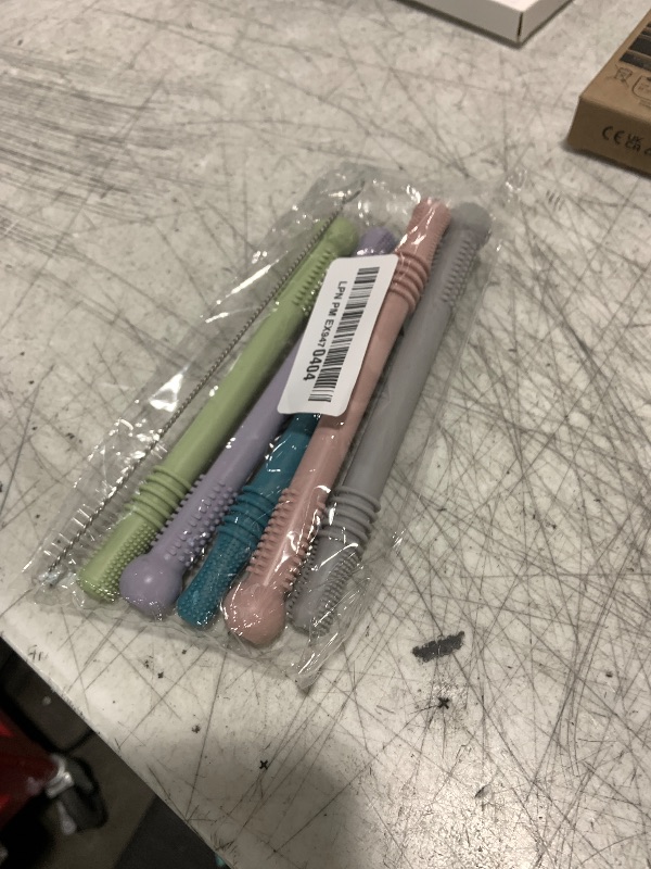 Photo 1 of Fu Store Hollow Teether Tube Chew Straw Sensory Toy for Infant Toddlers Silicone Tubes Teething Toys for Babies 3-12 Months 0-36 Months Gifts Learning Developmental Toys BPA Free Freezable 6 Pack