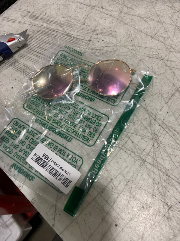 Photo 1 of WearMe Pro - Reflective Lens Round Trendy Sunglasses