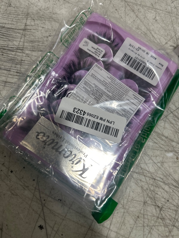 Photo 1 of Lashes Clear Band Fox Eye Lashes 3D Volume Faux Mink Eyelashes Wispy False Eyelashes Strips 7 Pairs by Kiromiro
