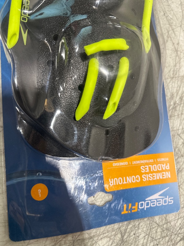 Photo 1 of Speedo Nemesis Contour Paddle
