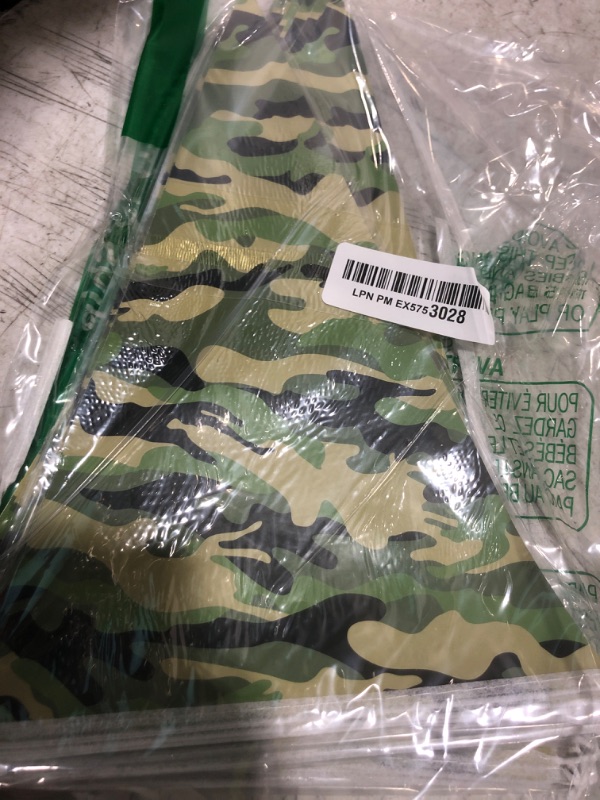 Photo 1 of 49ft Camo Pennant Flag Banner - Army Camo Triangle Flags for Birthday Party Decorations