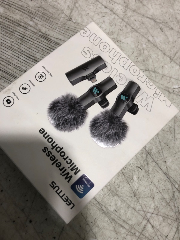 Photo 1 of Leettus 2pcs Dual Receivers Mini Microphone for iPhone iPad Android Video Recording,Lavalier Wireless Microphones for Game,Live Streaming,Interviews,YouTube,TikTok,Vlog