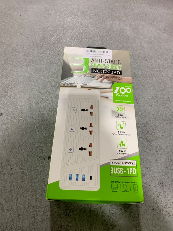 Photo 1 of FANLIDE Universal Power Strip with USB C, 3 Outlets 3 USB and 1 USB C Ports, 6.5ft Power Cord, 2500W Circuit Breaker