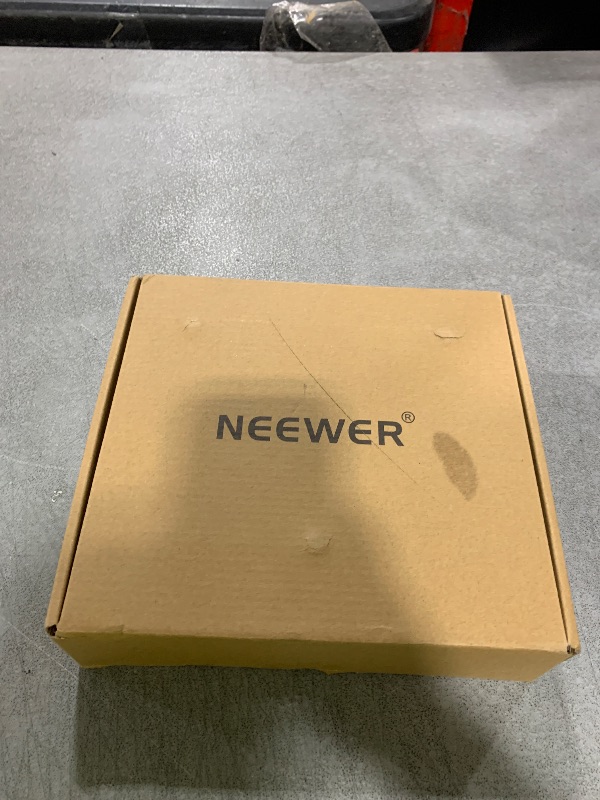 Photo 1 of Neewer Triple Suction Cup Camera Car Mount [Simplified] with Phone Holder & Action Camera Adapter Compatible with iPhone GoPro OSMO Action Pocket 4 3 2 Hero 12 11 10 Insta360 Samsung, CA067