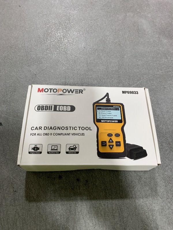 Photo 1 of MOTOPOWER MP69033 Car OBD2 Scanner Code Reader Engine Fault Scanner CAN Diagnostic Scan Tool for All OBD II Protocol Cars Since 1996, Yellow
