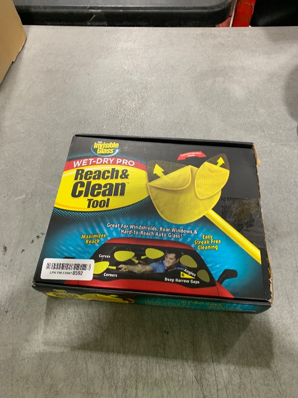 Photo 1 of Invisible Glass 95164 Reach and Clean Tool Wet-Dry Pro Window and Windshield Wand Glass Cleaning Tool has Extendable Handle and Washable Reusable Microfiber Cloth for Auto Interior and Exterior Glass